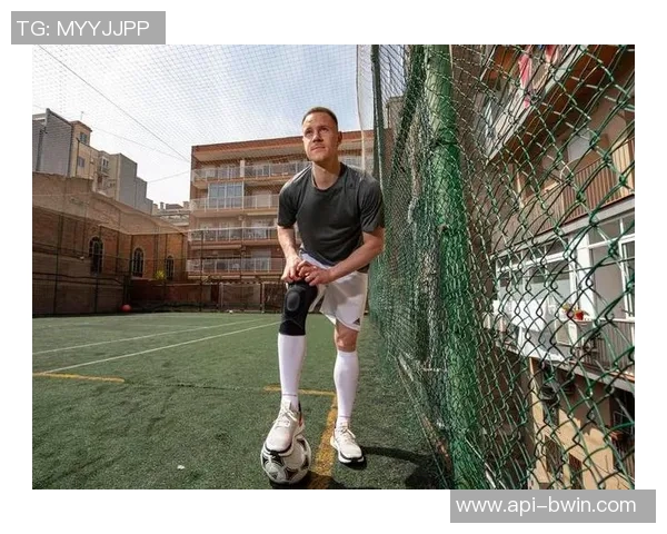 正确穿戴足球护膝的步骤与技巧详解助你提升运动表现